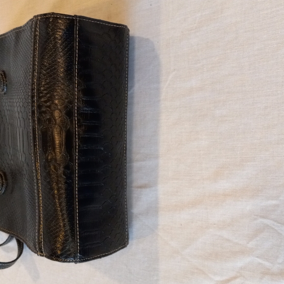 Handbag - Picture 6 of 16